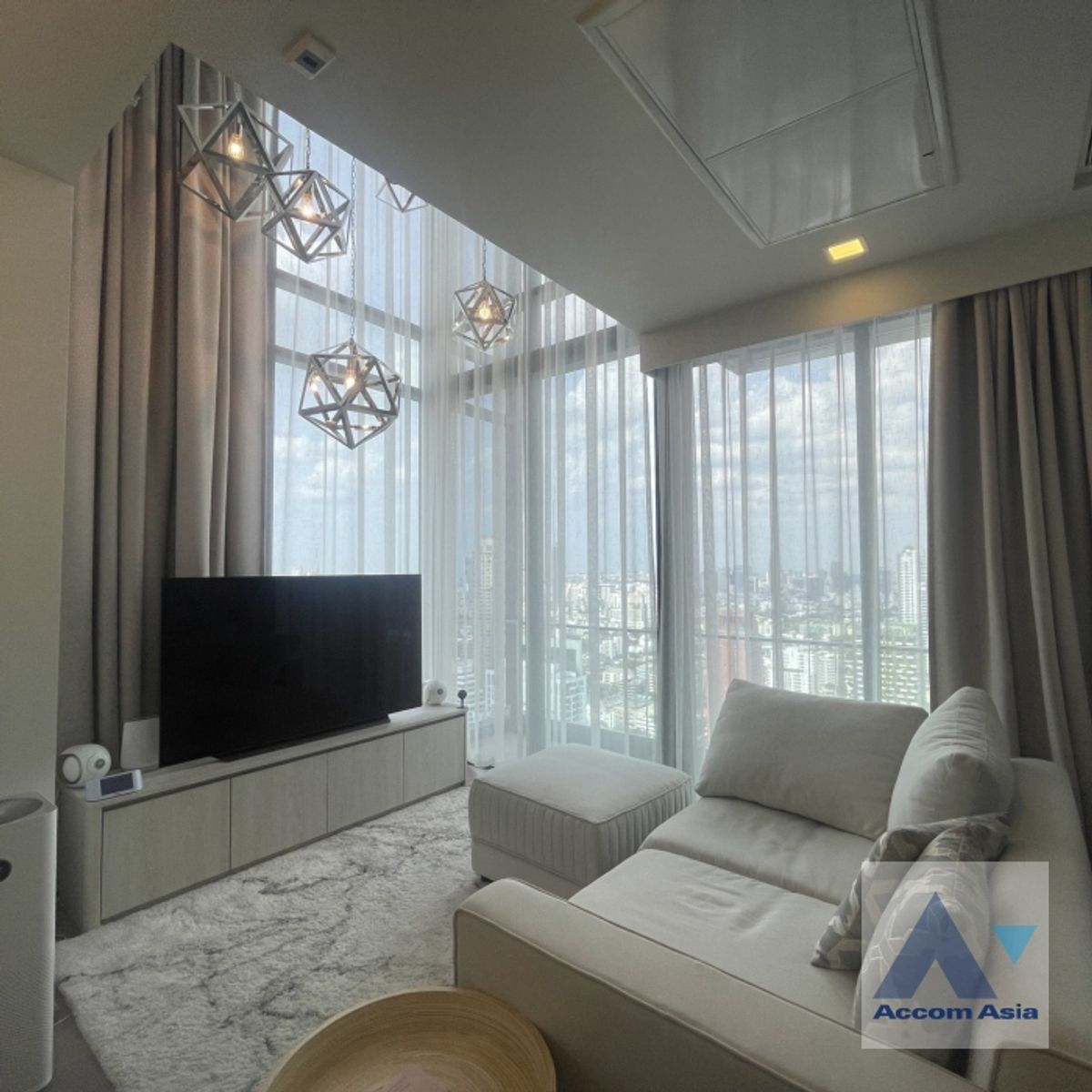 ให้เช่าคอนโดสุขุมวิท อโศก ทองหล่อ : 🔼 AccomA🔽 Duplex Condo  2 BR Condominium for Rent in Sukhumvit near BTS Asok - MRT Sukhumvit atCeles Asoke  (AA30090)
