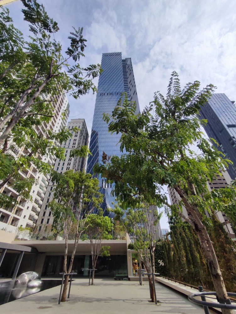 For RentOfficeWitthayu, Chidlom, Langsuan, Ploenchit : For Rent Serviced Office OCC - One City Centre Bangkok Office Building Fully-Furnished Serviced Office 4 Workstations Rental Price 40,590 THB/month closed to BTS Phloen Chit, Chit Lom, Chidlom, Pathumwan, Ploenchit