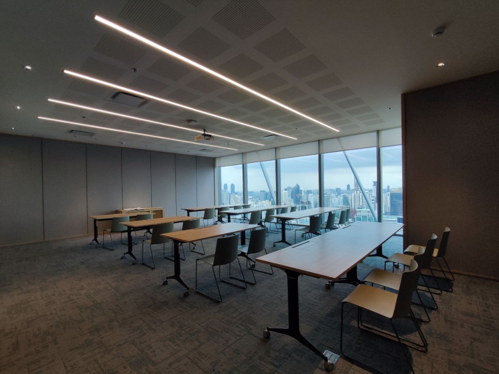 For RentOfficeWitthayu, Chidlom, Langsuan, Ploenchit : For Rent Serviced Office OCC - One City Centre Bangkok Office Building Fully-Furnished Serviced Office 4 Workstations Rental Price 40,590 THB/month closed to BTS Phloen Chit, Chit Lom, Chidlom, Pathumwan, Ploenchit