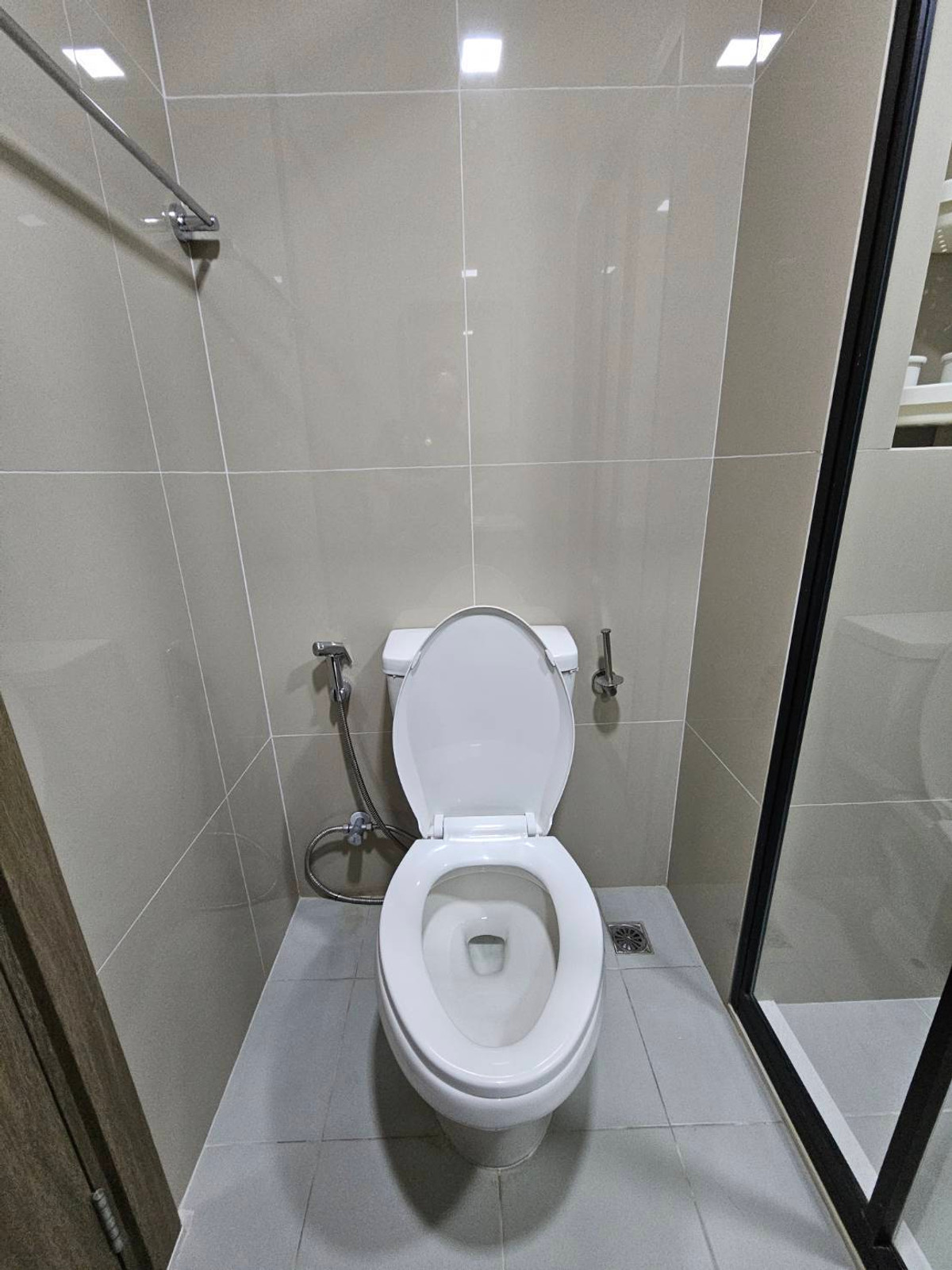 For RentCondoBangna, Bearing, Lasalle : Rds-0877 Condo for rent, THE MUVE Bangna, make an appointment to see the room 👉line : @propertyfinder