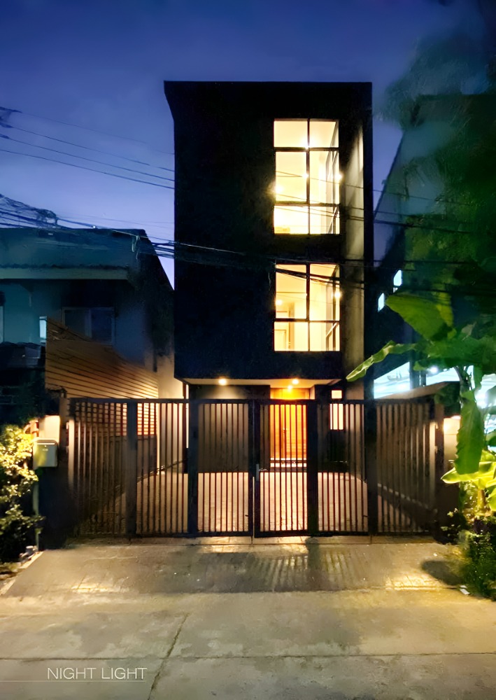 ให้เช่าโฮมออฟฟิศรัชดา ห้วยขวาง : HK0071😊 For RENT ให้เช่า โฮมออฟฟิต 3 ชั้น🚪4 ห้องนอน🚄ใกล้ MRT สุทธิสาร🔔พื้นที่บ้าน:25.00ตร.วา🔔พื้นที่ใช้สอย:200.00ตร.ม.💲เช่า:60,000฿📞O99-5919653,O65-9423251✅LineID:@sureresidence