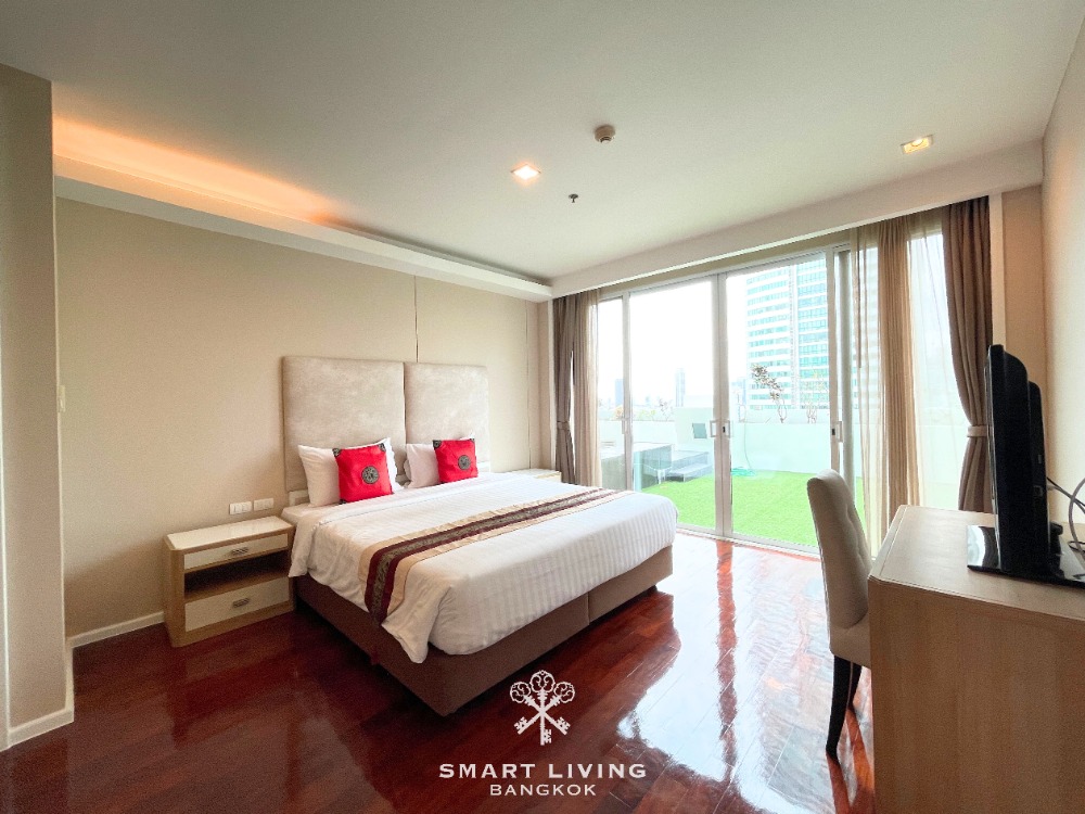 For RentCondoSukhumvit, Asoke, Thonglor : For rent Spacious room, 3 bedrooms, near BTS Phromphong, Asoke and MRT Sukhumvit.