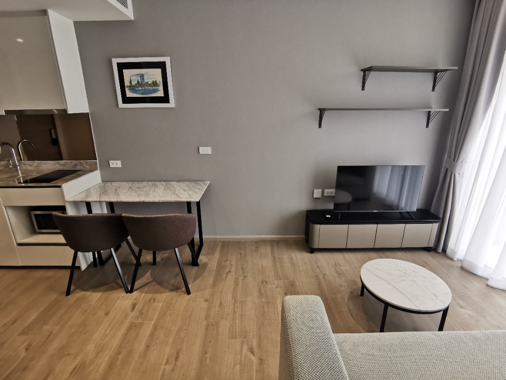 ให้เช่าคอนโดสุขุมวิท อโศก ทองหล่อ : For Rent, FYNN Asoke, 1 Bedroom, near BTS Nana MRT Sukhumvit