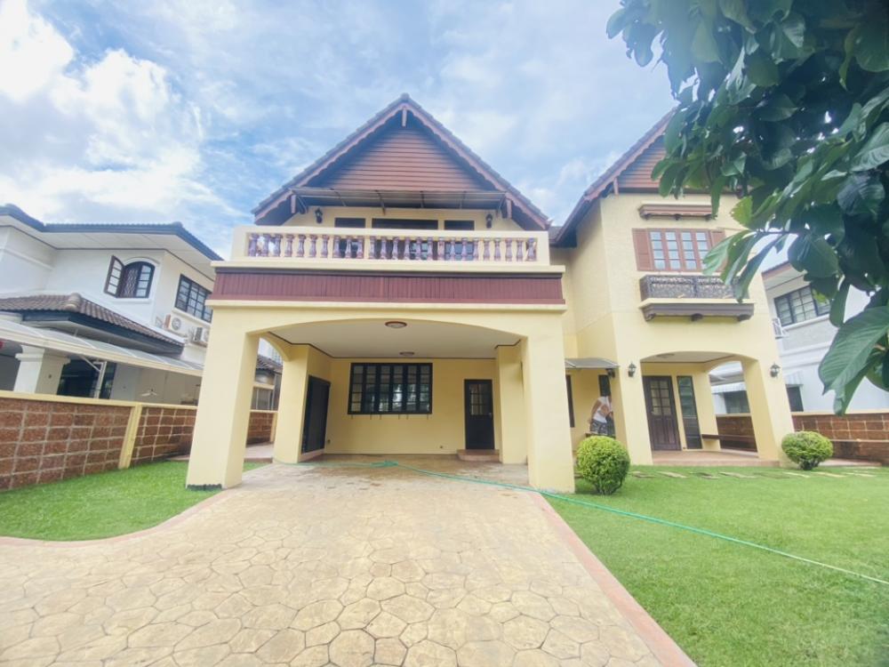ให้เช่าบ้านพัฒนาการ ศรีนครินทร์ : ให้เช่า บ้านลัดดาวัลย์  ศรีนครินทร์ บ้านสวยร่มรื่น เฟอร์นิเจอร์ไม้ 