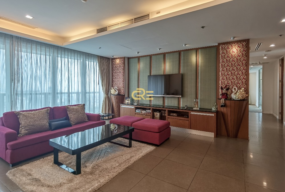 ขายคอนโดวงเวียนใหญ่ เจริญนคร : High Floor, Riverview 2 Beds Condo for Sale!
