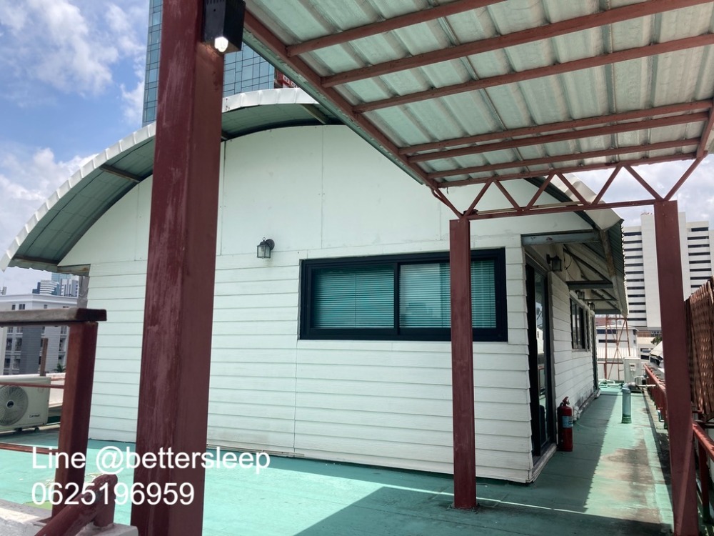 For RentShop HouseWitthayu, Chidlom, Langsuan, Ploenchit : Commercial building for rent, office, showroom, good location