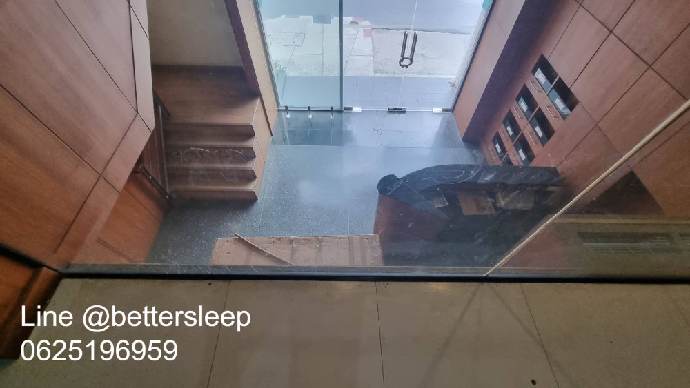 For RentShop HouseWitthayu, Chidlom, Langsuan, Ploenchit : Commercial building for rent, office, showroom, good location