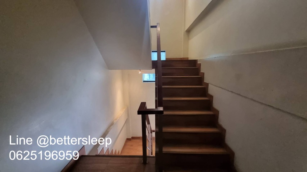 For RentShop HouseWitthayu, Chidlom, Langsuan, Ploenchit : Commercial building for rent, office, showroom, good location