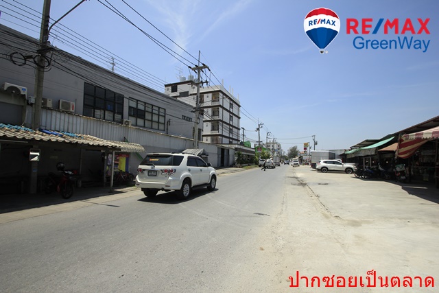 ขายที่ดินนครปฐม : ที่ดินสาย4กระทุ่มล้ม11วัดนครชื่นชุ่ม เสรีเพลส 154วา แปลงมุม ถมแล้ว สร้างบ้าน โกดังเก็บของ ขาย 14,000/วา