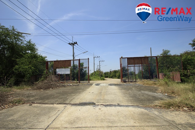 ขายที่ดินนครปฐม : ที่ดินสาย4กระทุ่มล้ม11วัดนครชื่นชุ่ม เสรีเพลส 154วา แปลงมุม ถมแล้ว สร้างบ้าน โกดังเก็บของ ขาย 14,000/วา