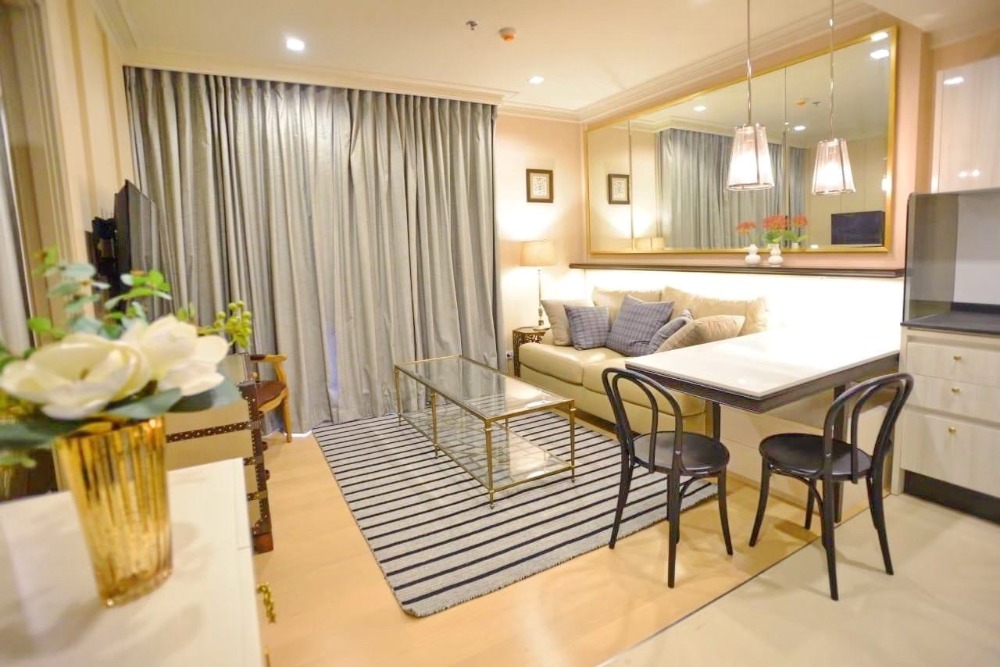 ให้เช่าคอนโดสุขุมวิท อโศก ทองหล่อ : 4568😊 For RENT  ให้เช่า 1 ห้องนอน🚄ใกล้ BTS ทองหล่อ🏢เอช คิว ทองหล่อ HQ THONGLOR🔔พื้นที่:43.50ตร.ม.💲เช่า:38,000฿📞O99-5919653,065-9423251✅LineID:@sureresidence