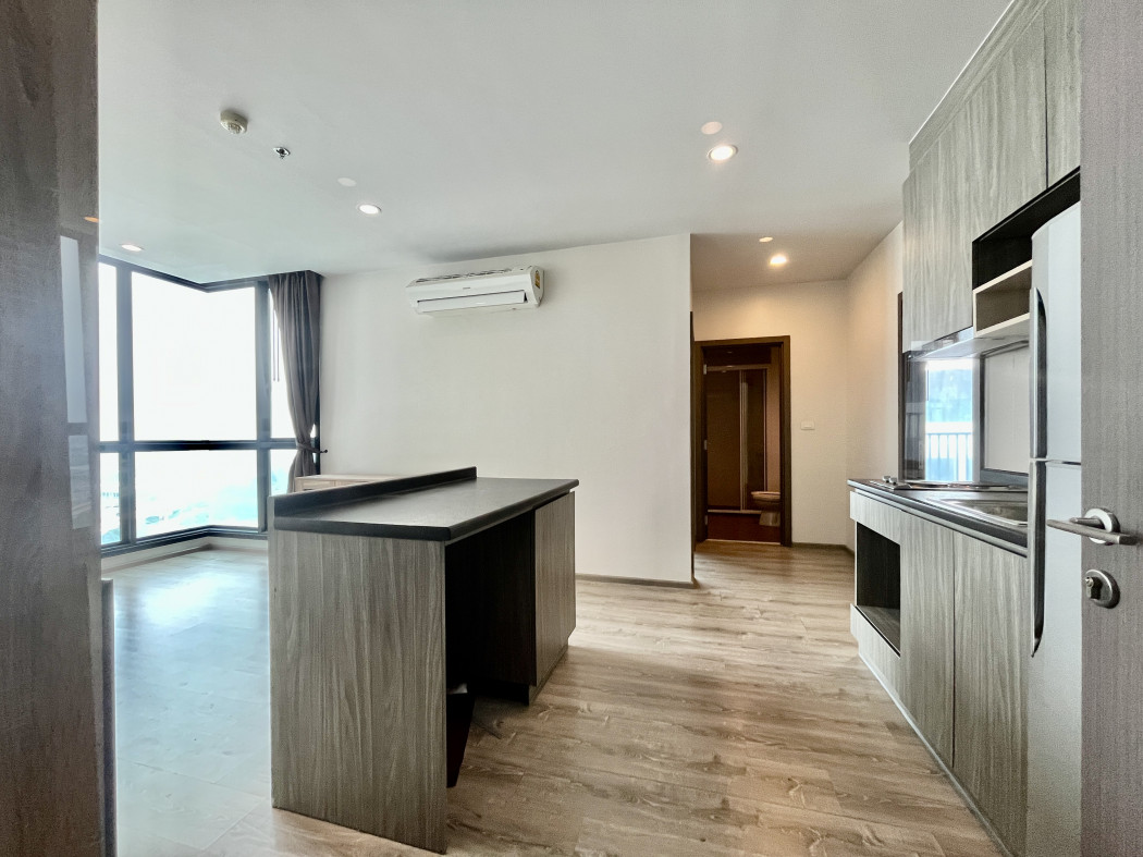 ขายคอนโดขอนแก่น : ขาย คอนโด รีโนเวทใหม่ สภาพเยี่ยม เลขห้องมงคล เดอะเบส ไฮท์ มิตรภาพ ขอนแก่น 2 ห้องนอน 66.5 ตรม. ทำเลทอง ติดเซ็นทรัลพล่าซ่า