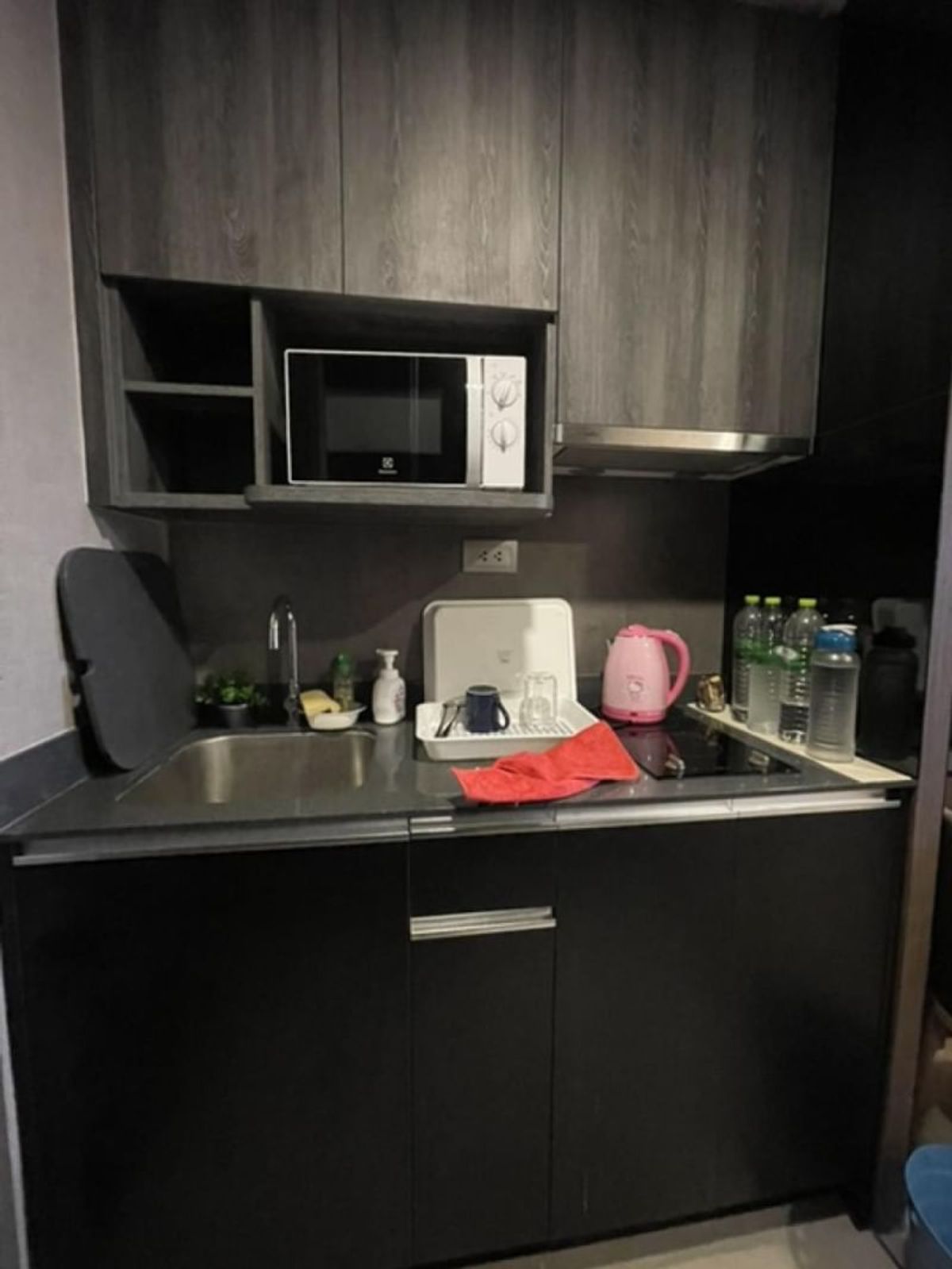 ให้เช่าคอนโดสยาม จุฬา สามย่าน : Ashton Chula Silom【𝐒𝐄𝐋𝐋 & 𝐑𝐄𝐍𝐓】🔥ห้องสไตล์เรียบหรู ใกล้ MRT สีลม-สามย่าน แต่งครบ🔥 ติดต่อไลน์ไอดี: @hacondo