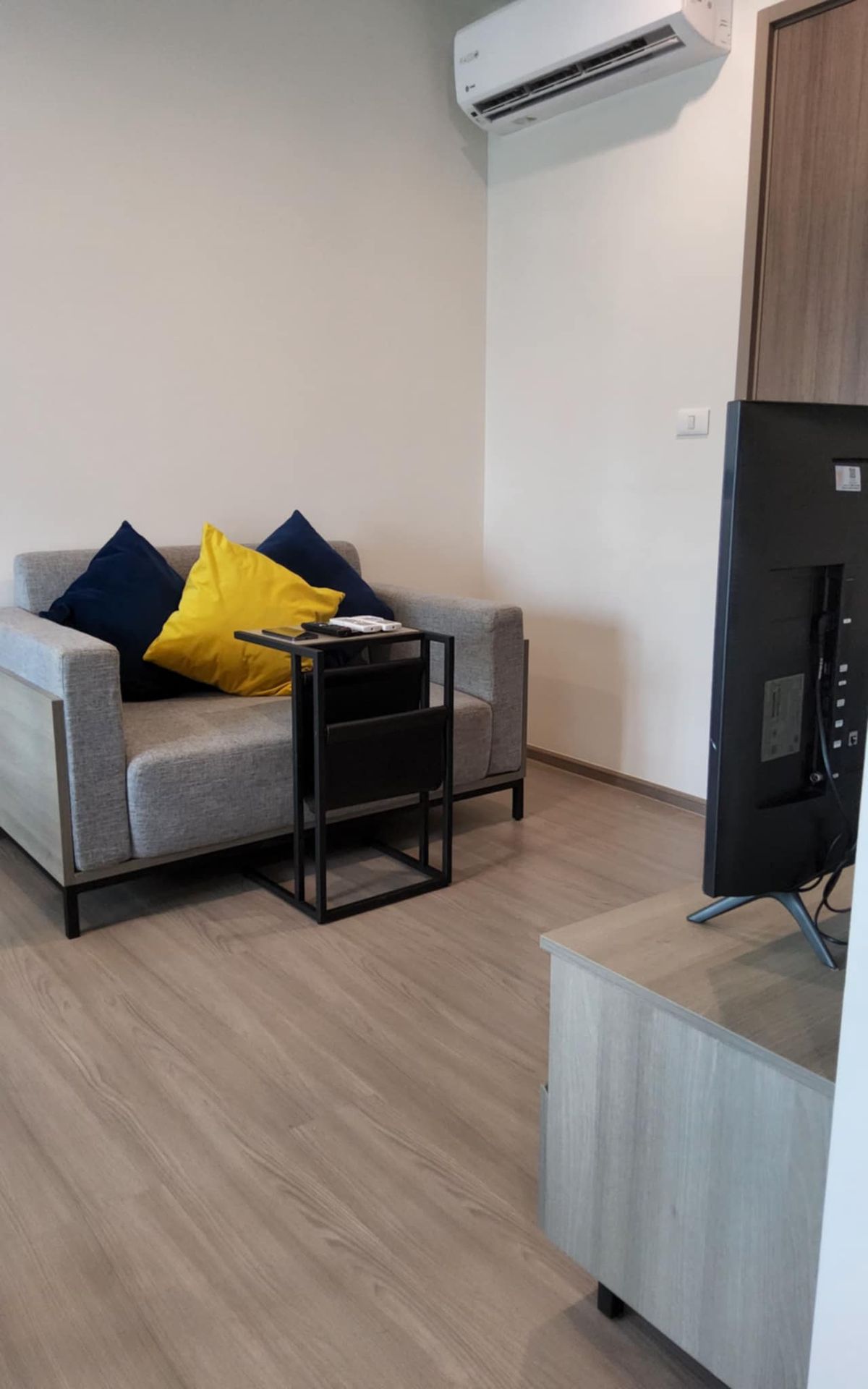 For RentCondoRama9, Petchburi, RCA : THE BASE Phetchaburi Thonglor Condo 🌻for Rent near MRT Phetchaburi BTS Phompong, Airport Link Makkasan