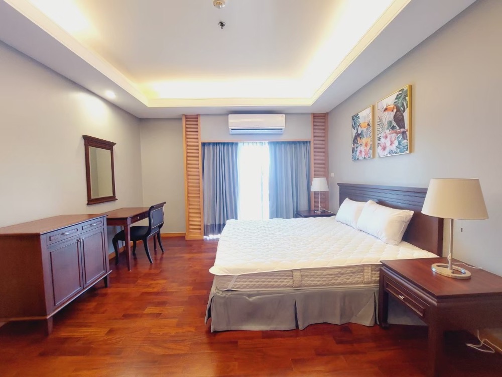 ให้เช่าสาทร นราธิวาส : ให้เช่า 3 ห้องนอน ,ทำเลดี และสิ่งอำนวยความสะดวกที่ดี ใกล้ MRT ลุมพินี