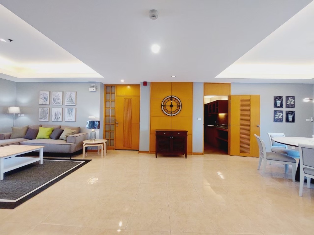 ให้เช่าสาทร นราธิวาส : ให้เช่า 3 ห้องนอน ,ทำเลดี และสิ่งอำนวยความสะดวกที่ดี ใกล้ MRT ลุมพินี