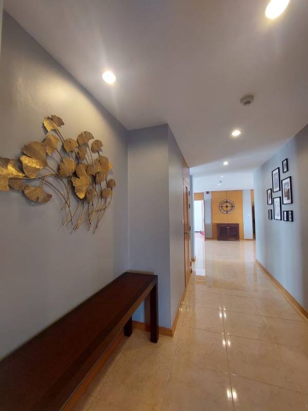 ให้เช่าสาทร นราธิวาส : ให้เช่า 3 ห้องนอน ,ทำเลดี และสิ่งอำนวยความสะดวกที่ดี ใกล้ MRT ลุมพินี