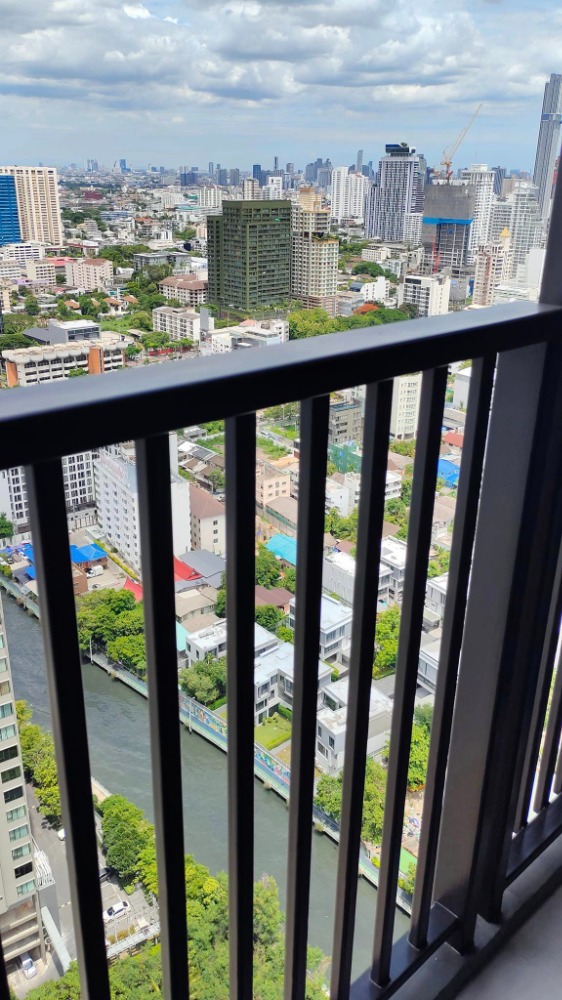 For RentCondoRama9, Petchburi, RCA : THE BASE Phetchaburi-Thonglor condo for rent (MRT Phetchaburi , BTS Phompong, AirportLinkMakkasan )