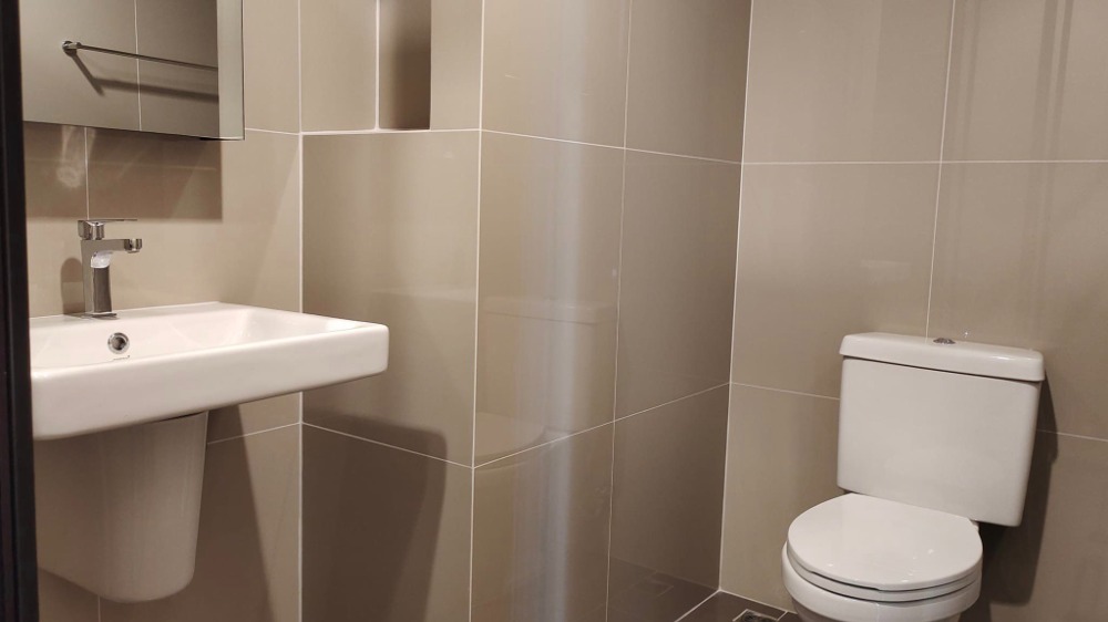 For RentCondoRama9, Petchburi, RCA : THE BASE Phetchaburi-Thonglor condo for rent (MRT Phetchaburi , BTS Phompong, AirportLinkMakkasan )