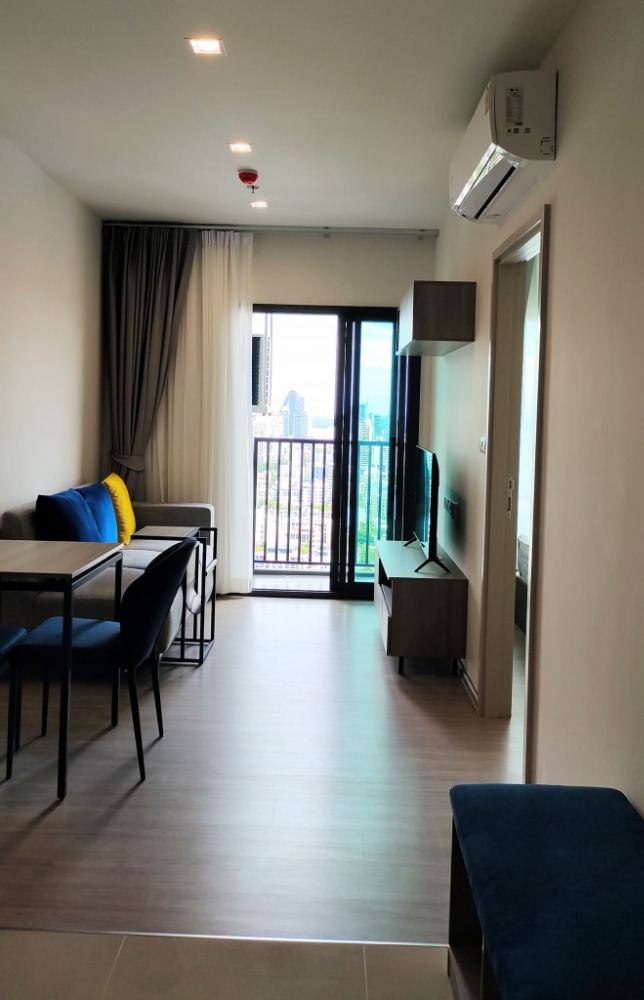 For RentCondoRama9, Petchburi, RCA : THE BASE Phetchaburi Thonglor (33 sqm) condo for rent MRT Phetchaburi BTS Phompong Airport Link Makkasan