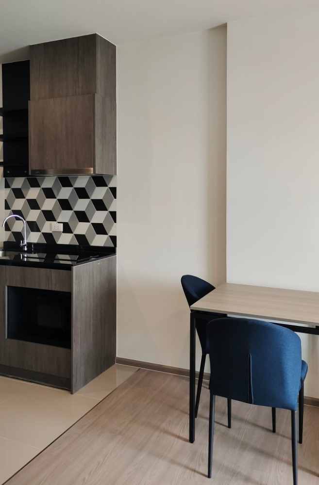 For RentCondoRama9, Petchburi, RCA : THE BASE Phetchaburi Thonglor (33 sqm) condo for rent MRT Phetchaburi BTS Phompong Airport Link Makkasan