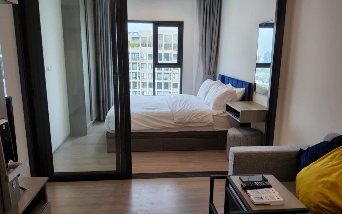For RentCondoRama9, Petchburi, RCA : THE BASE Phetchaburi Thonglor Condo 🌻for Rent near MRT Phetchaburi BTS Phompong, Airport Link Makkasan