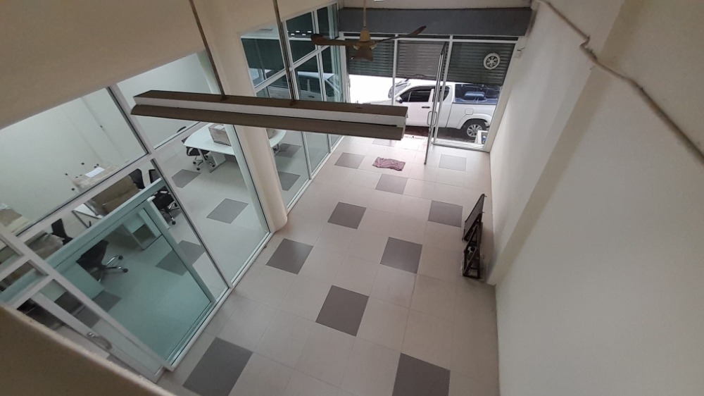 For SaleShop HousePinklao, Charansanitwong : Selling a 4-storey building #Boromarajonani 119, area 42 sq m #well decorated #Office price 8.50 million baht #ready to move in #Waehouse