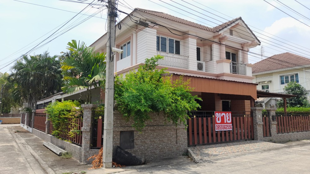 For SaleHousePhutthamonthon, Salaya : House for sale, Montien Thong University #Phutthamonthon Sai 4, area 82.7 sq m. #South #Corner room, price 7.10 million baht #Suitable for large families