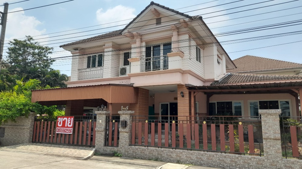 For SaleHousePhutthamonthon, Salaya : House for sale, Montien Thong University #Phutthamonthon Sai 4, area 82.7 sq m. #South #Corner room, price 7.10 million baht #Suitable for large families