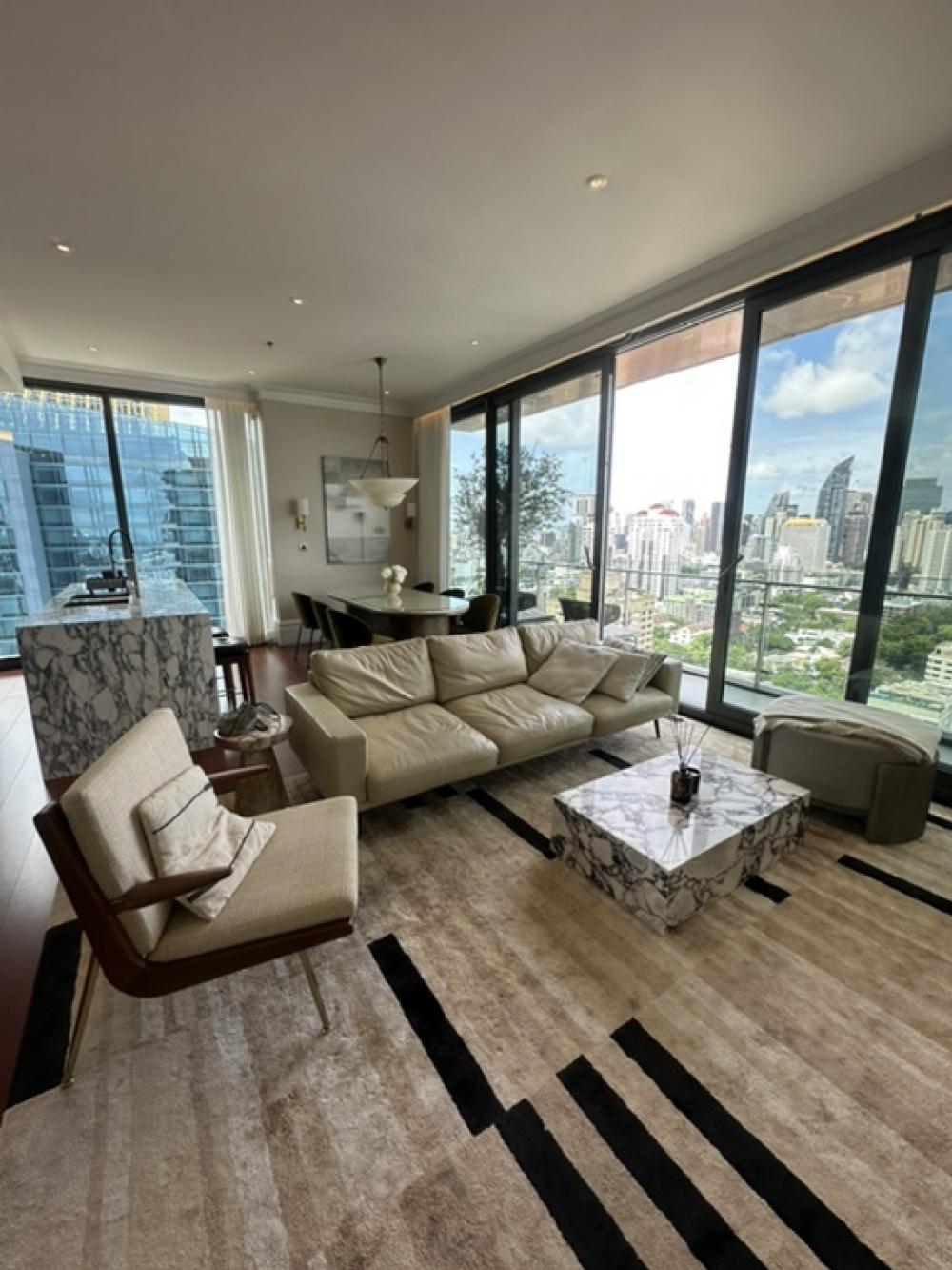 ให้เช่าคอนโดสุขุมวิท อโศก ทองหล่อ : Rental : Khun By Yoo Condo , 3 Beds 3 Bath , 150 sqm 🔥🔥Rental Price : 275,000 THB / Month🔥🔥#commercials #restaurant#takeover#ultraluxuryrealestate#singlehuse#sellinghouses #condoforsellbangkok#PSLivingMore Information📱Tel : 0619979915 / Kat📱Line : 061-997