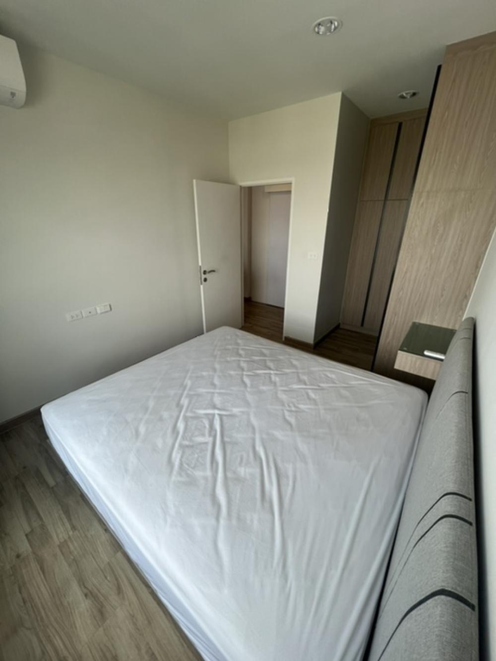 ให้เช่าคอนโดบางนา แบริ่ง ลาซาล : ⭕️🏢FOR RENT >> Condo  Niche Mono Sukumvit Bearing นิชโมโนสุขุมวิทแบริ่ง .#นิชโมโนสุขุมวิทแบริ่ง#nichemonosukhumvitbearing #btsbearing #นิชโมโนแบริ่ง.🔷 RENT 20,000 Baht/Month .🔷 2 Bedroom 1 bathroom .🔷 Area 52 Sq.m  with  19th Floor ,    .🔷 Fully fur