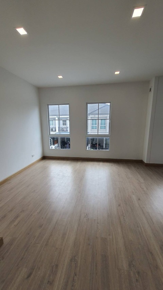For SaleTownhomeBang kae, Phetkasem : S2597 Selling at a loss, corner townhouse, The Connect Phetkasem 69, large area, reasonable price