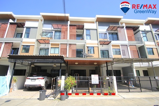 For SaleTownhomeBang kae, Phetkasem : Townhouse, Petchkasem 68, near The Mall Bang Khae, Di Idol 2, decorated with cheap air conditioners 3.85 million