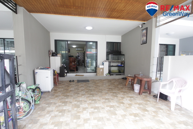 For SaleTownhomeBang kae, Phetkasem : Townhouse, Petchkasem 68, near The Mall Bang Khae, Di Idol 2, decorated with cheap air conditioners 3.85 million