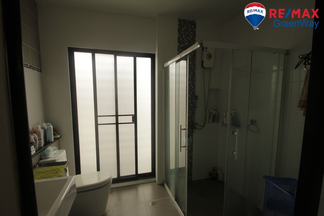 For SaleTownhomeBang kae, Phetkasem : Townhouse, Petchkasem 68, near The Mall Bang Khae, Di Idol 2, decorated with cheap air conditioners 3.85 million