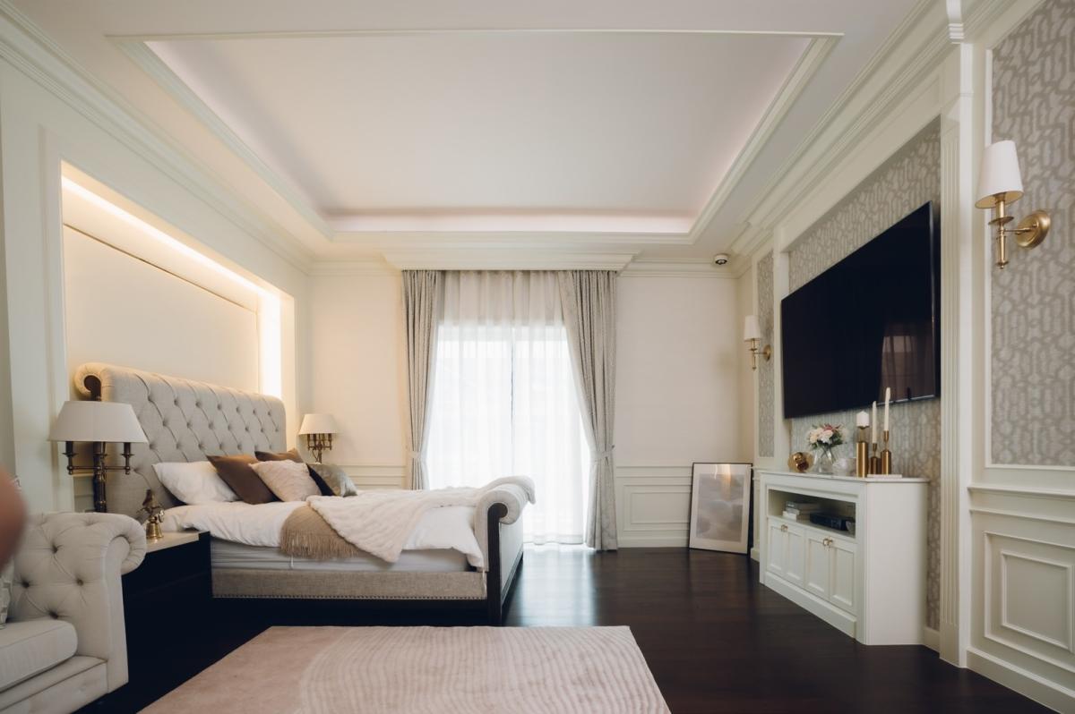 For RentHouseBangna, Bearing, Lasalle : The owner rented the Narasiri Bangna project, size 380 sq m, price only 220,000 / month. Sell 50 m