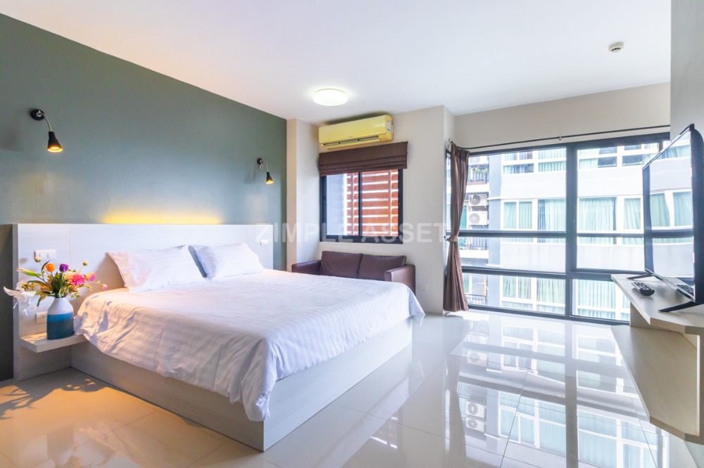For RentCondoLadkrabang, Suwannaphum Airport : Line @zimple_asset Apartment in sytle condo on Sukhumvit 77 road in On Nut area. Fully furnished, ready to move in. Complete amenities with parking, gym, and swimming pool. Accepts short-term and long-term rental.