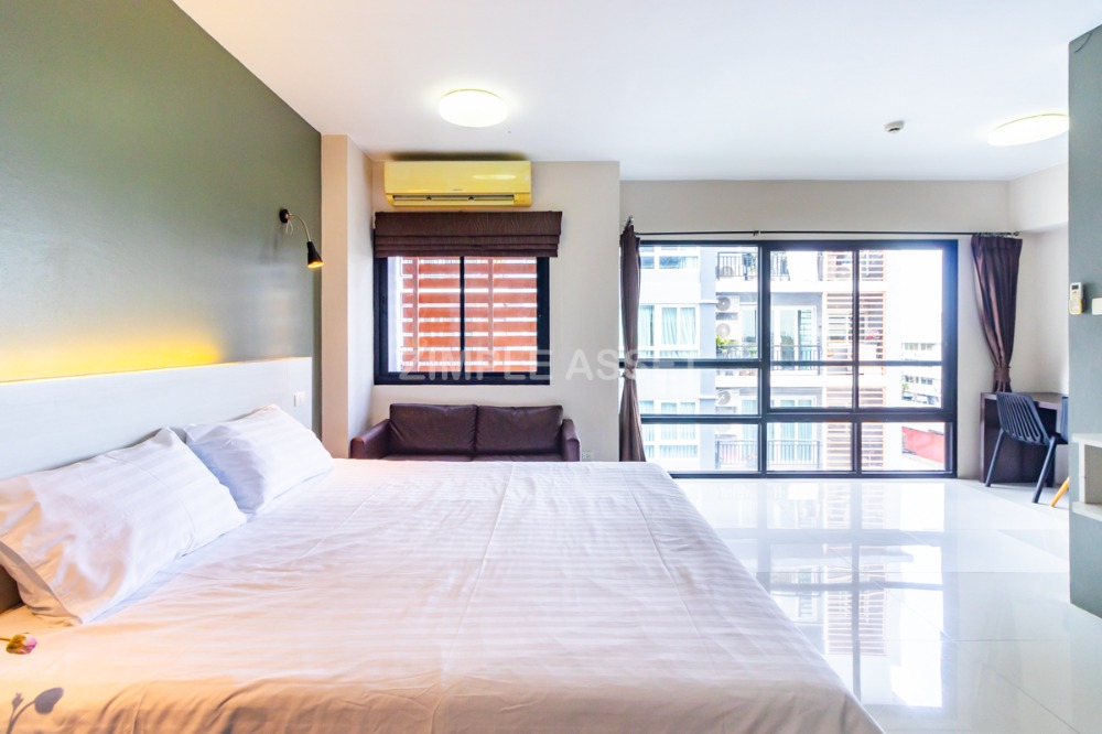 For RentCondoLadkrabang, Suwannaphum Airport : Line @zimple_asset Apartment in sytle condo on Sukhumvit 77 road in On Nut area. Fully furnished, ready to move in. Complete amenities with parking, gym, and swimming pool. Accepts short-term and long-term rental.