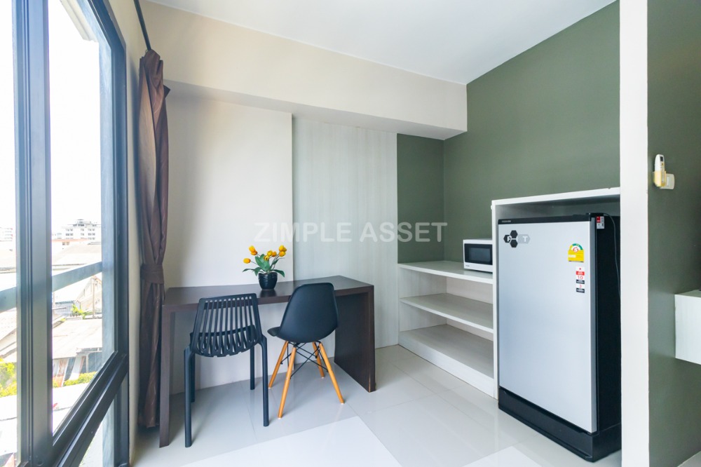 For RentCondoLadkrabang, Suwannaphum Airport : Line @zimple_asset Apartment in sytle condo on Sukhumvit 77 road in On Nut area. Fully furnished, ready to move in. Complete amenities with parking, gym, and swimming pool. Accepts short-term and long-term rental.