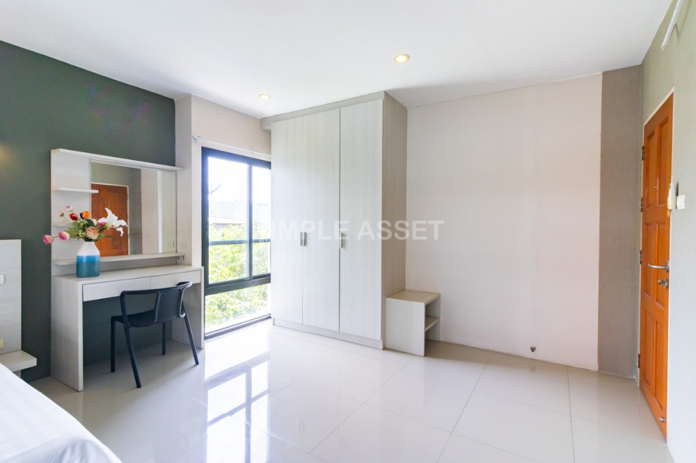 For RentCondoLadkrabang, Suwannaphum Airport : Line @zimple_asset Apartment in sytle condo on Sukhumvit 77 road in On Nut area. Fully furnished, ready to move in. Complete amenities with parking, gym, and swimming pool. Accepts short-term and long-term rental.