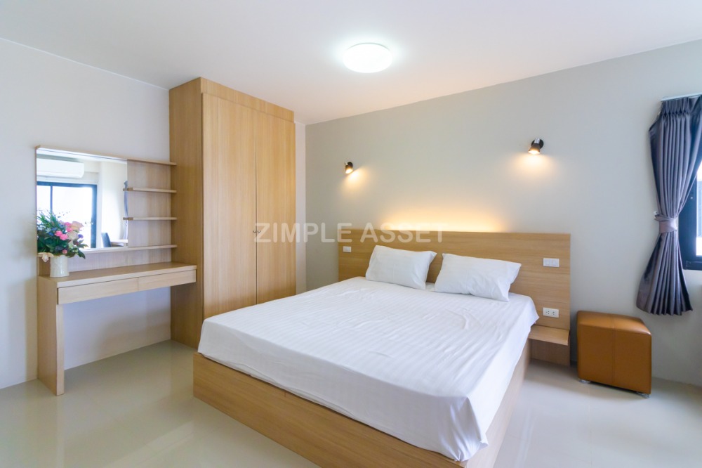 For RentCondoLadkrabang, Suwannaphum Airport : Line @zimple_asset Apartment in sytle condo on Sukhumvit 77 road in On Nut area. Fully furnished, ready to move in. Complete amenities with parking, gym, and swimming pool. Accepts short-term and long-term rental.