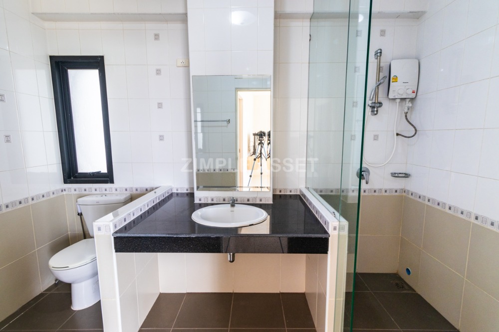 For RentCondoLadkrabang, Suwannaphum Airport : Line @zimple_asset Apartment in sytle condo on Sukhumvit 77 road in On Nut area. Fully furnished, ready to move in. Complete amenities with parking, gym, and swimming pool. Accepts short-term and long-term rental.