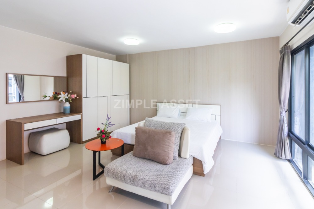 For RentCondoLadkrabang, Suwannaphum Airport : Line @zimple_asset Apartment in sytle condo on Sukhumvit 77 road in On Nut area. Fully furnished, ready to move in. Complete amenities with parking, gym, and swimming pool. Accepts short-term and long-term rental.