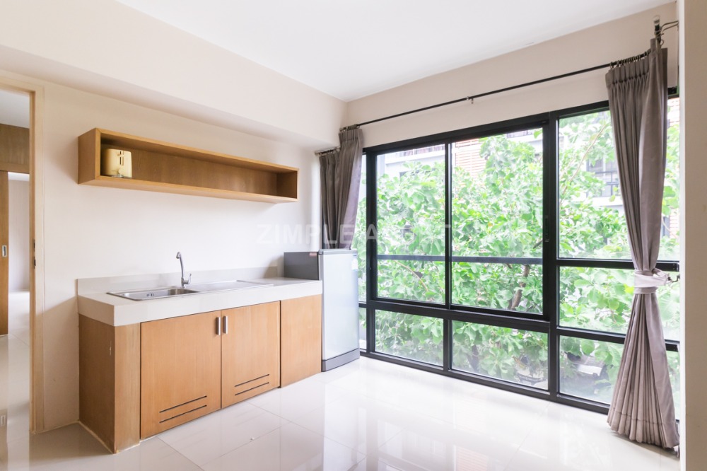 For RentCondoLadkrabang, Suwannaphum Airport : Line @zimple_asset Apartment in sytle condo on Sukhumvit 77 road in On Nut area. Fully furnished, ready to move in. Complete amenities with parking, gym, and swimming pool. Accepts short-term and long-term rental.