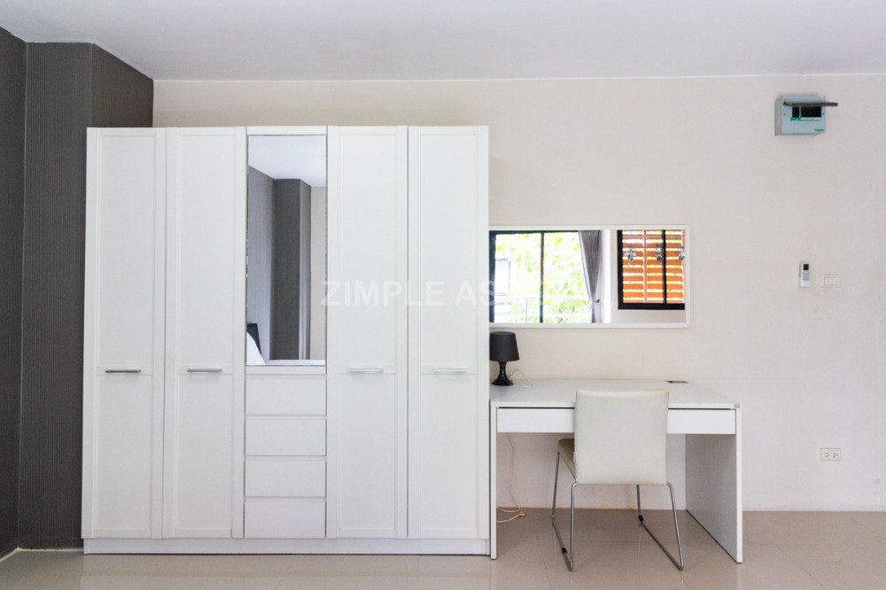 For RentCondoLadkrabang, Suwannaphum Airport : Line @zimple_asset Apartment in sytle condo on Sukhumvit 77 road in On Nut area. Fully furnished, ready to move in. Complete amenities with parking, gym, and swimming pool. Accepts short-term and long-term rental.