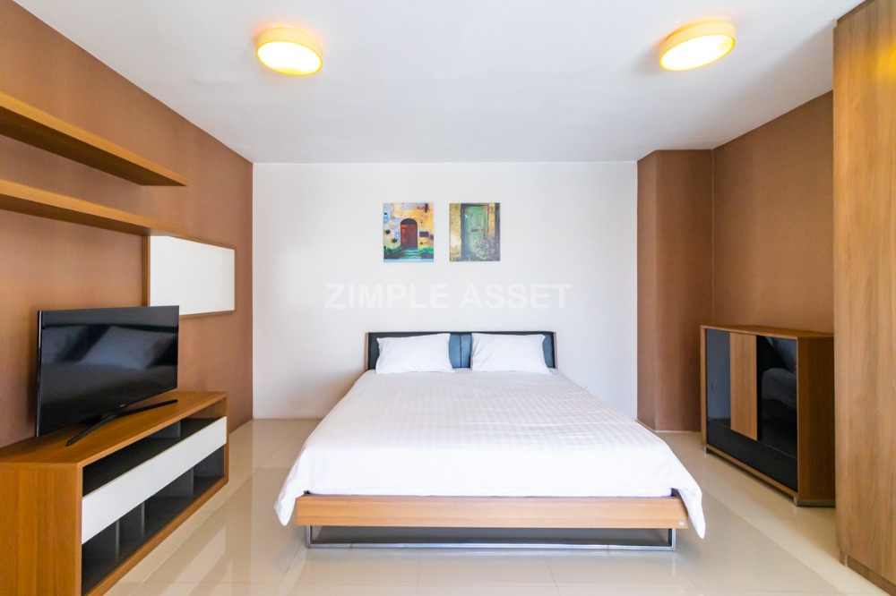 For RentCondoLadkrabang, Suwannaphum Airport : Line @zimple_asset Apartment in sytle condo on Sukhumvit 77 road in On Nut area. Fully furnished, ready to move in. Complete amenities with parking, gym, and swimming pool. Accepts short-term and long-term rental.