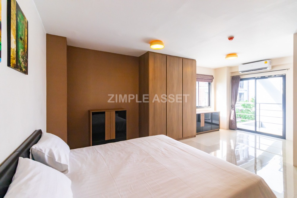 For RentCondoLadkrabang, Suwannaphum Airport : Line @zimple_asset Apartment in sytle condo on Sukhumvit 77 road in On Nut area. Fully furnished, ready to move in. Complete amenities with parking, gym, and swimming pool. Accepts short-term and long-term rental.