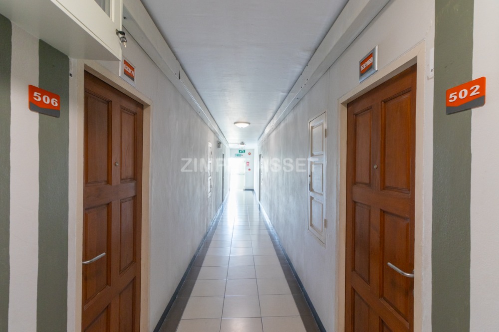 For RentCondoLadkrabang, Suwannaphum Airport : Line @zimple_asset Apartment in sytle condo on Sukhumvit 77 road in On Nut area. Fully furnished, ready to move in. Complete amenities with parking, gym, and swimming pool. Accepts short-term and long-term rental.