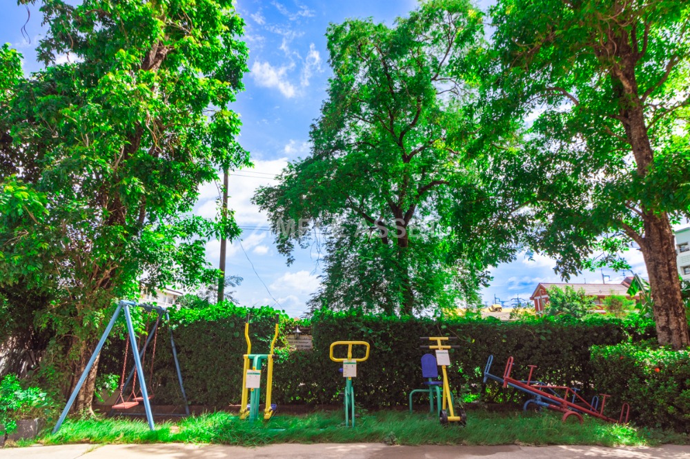 For RentCondoLadkrabang, Suwannaphum Airport : Line @zimple_asset Apartment in sytle condo on Sukhumvit 77 road in On Nut area. Fully furnished, ready to move in. Complete amenities with parking, gym, and swimming pool. Accepts short-term and long-term rental.