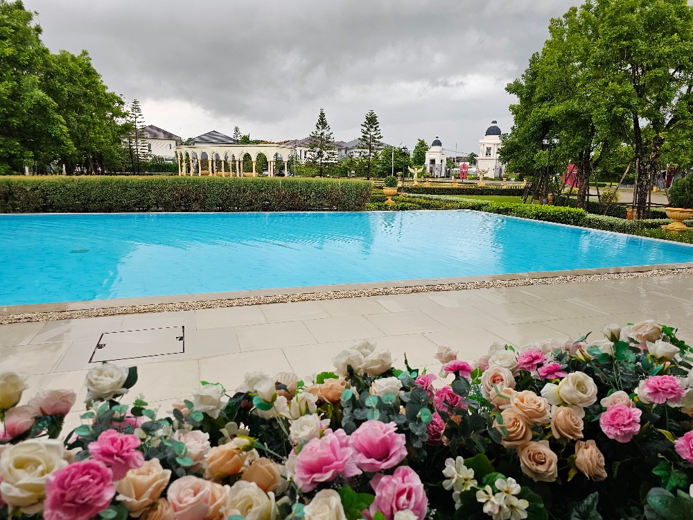 ขายบ้านปทุมธานี รังสิต ธรรมศาสตร์ : ลดราคาพิเศษ! บ้านเดี่ยว 2 ชั้น 3 นอน สภาพใหม่ไม่เคยเข้าอยู่ Grandio วิภาวดี-รังสิต ใกล้ฟิวเจอร์ฯ พร้อมอยู่ ฟรีเฟอร์นิเจอร์บางส่วน